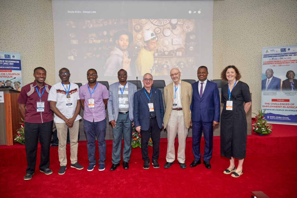 Centre d’excellence africain en statistique et économie appliquée